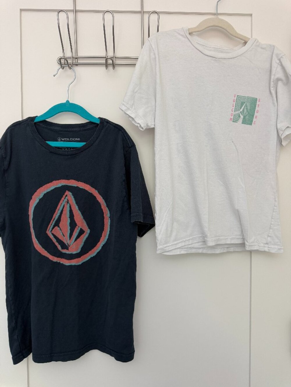 Volcom Boys Graphic T-Shirts 2-Pack White & Navy Stone Logo Youth Small (S/10)